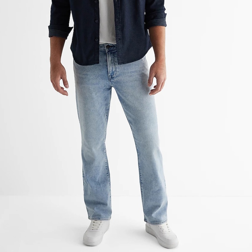 Express Bootcut Light Wash Stretch Jeans